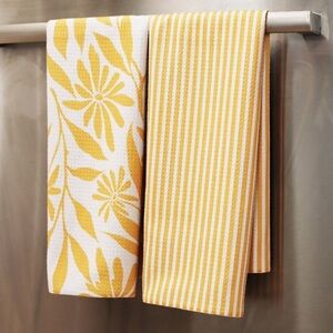 NWT Geometry Kitchen Tea Towel Yellow & White Vertical Stripe Print 18”x